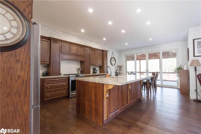 6022 Line 7 N, House detached with 3 bedrooms, 2 bathrooms and null parking in Oro Medonte ON | Image 4