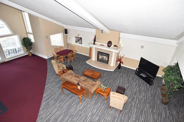 176, - 223 Tuscany Springs Boulevard Nw, Condo with 1 bedrooms, 1 bathrooms and 1 parking in Calgary AB | Card Image