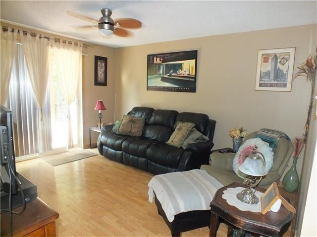 Unit 8 - 46 Shadowood Rd, Condo with 2 bedrooms, 1 bathrooms and 1 parking in Barrie ON | Image 6