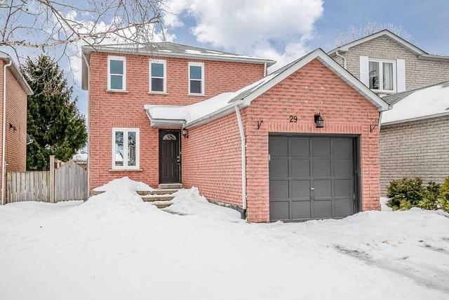 29 Delaney Cres, House detached with 3 bedrooms, 3 bathrooms and 3 parking in Barrie ON | Image 1