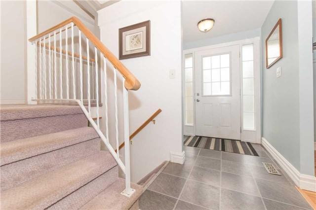 80 Davids Cres, House detached with 3 bedrooms, 1 bathrooms and 6 parking in Clarington ON | Image 3