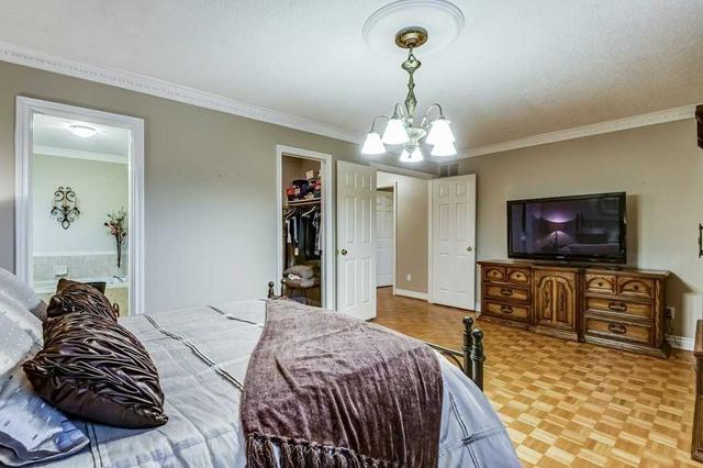 4 Avoca Dr, House detached with 4 bedrooms, 4 bathrooms and 6 parking in Markham ON | Image 21