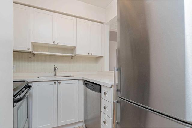 11A Crawford St, Townhouse with 3 bedrooms, 3 bathrooms and 1 parking in Toronto ON | Image 3