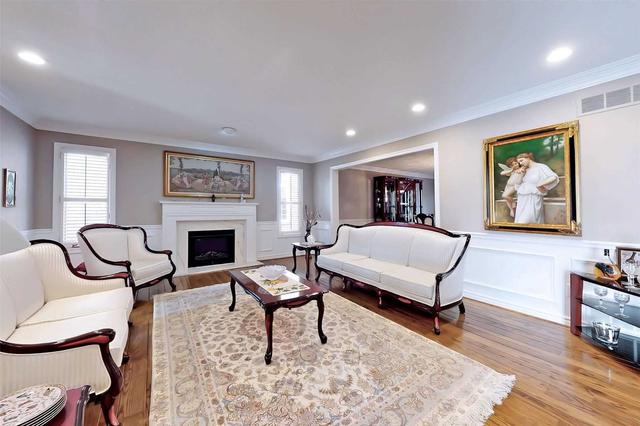 95 Glenarden Cres, House detached with 4 bedrooms, 7 bathrooms and 8 parking in Richmond Hill ON | Image 36