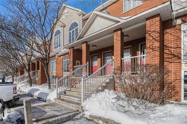 127 Gatestone Private, House attached with 2 bedrooms, 2 bathrooms and 1 parking in Ottawa ON | Image 2