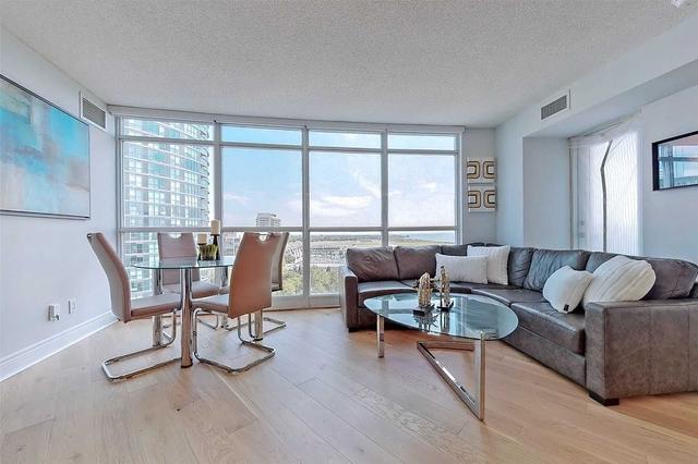 1808 - 219 Fort York Blvd, Condo with 2 bedrooms, 1 bathrooms and 1 parking in Toronto ON | Image 30
