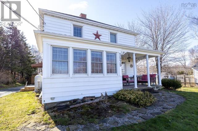 1575 Kings Road, House detached with 3 bedrooms, 2 bathrooms and null parking in Cape Breton NS | Image 1