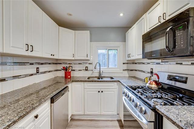 110 East 24th Street, House detached with 4 bedrooms, 1 bathrooms and 2 parking in Hamilton ON | Image 33