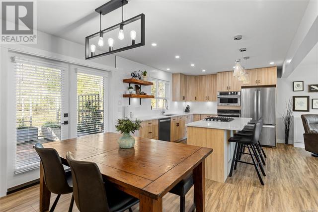 Kitchen Main floor | Image 2