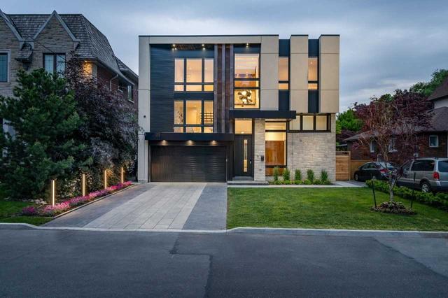 514 Douglas Ave, House detached with 4 bedrooms, 7 bathrooms and 6 parking in Toronto ON | Image 1