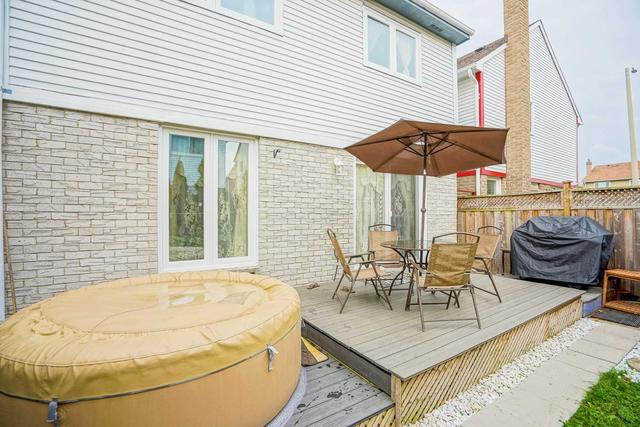 29 Junewood Cres, House detached with 4 bedrooms, 3 bathrooms and 3 parking in Brampton ON | Image 29