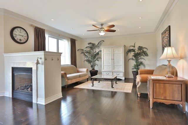 2407 Taylorwood Dr, House detached with 4 bedrooms, 5 bathrooms and 6 parking in Oakville ON | Image 8