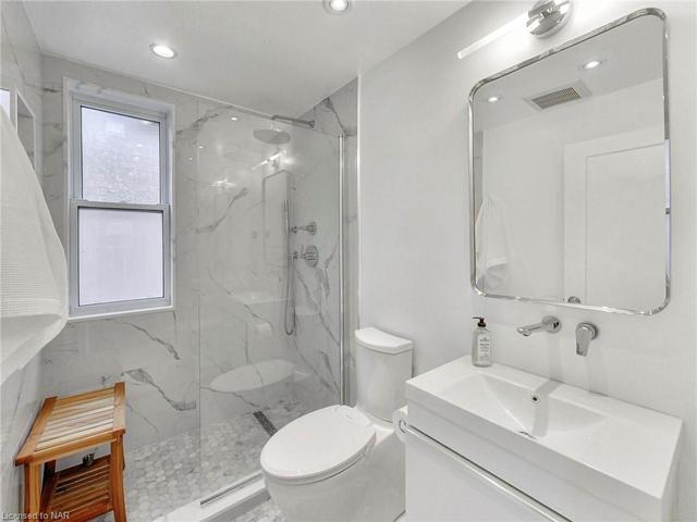 335 Boon Avenue, House detached with 2 bedrooms, 2 bathrooms and 4 parking in Toronto ON | Image 30