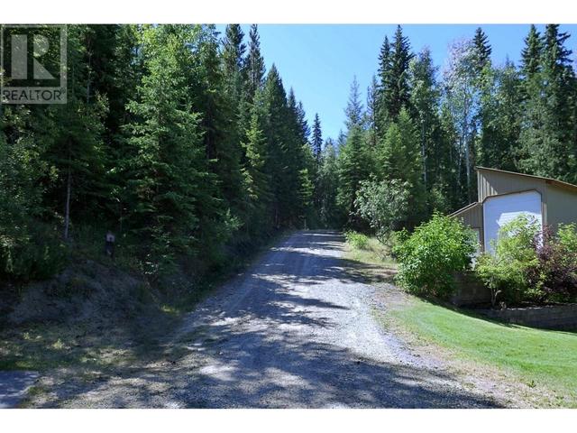 6741 Millar Road, House detached with 5 bedrooms, 3 bathrooms and null parking in Cariboo F BC | Image 34