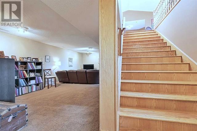 35226 Twp Rd 262, House detached with 5 bedrooms, 4 bathrooms and null parking in Rocky View County AB | Image 19