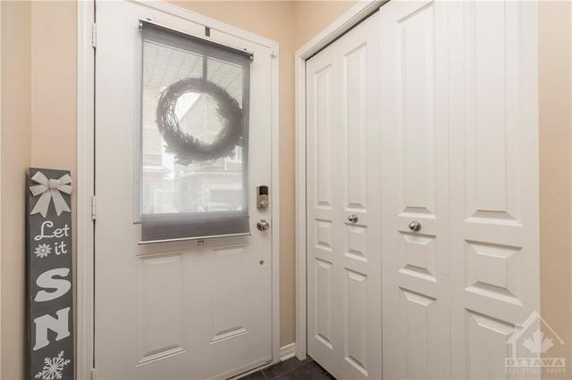 308 Mosaic Private, Townhouse with 3 bedrooms, 3 bathrooms and 2 parking in Ottawa ON | Image 6