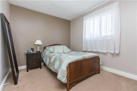 122 Marsellus Dr, House detached with 3 bedrooms, 2 bathrooms and 4 parking in Barrie ON | Image 8