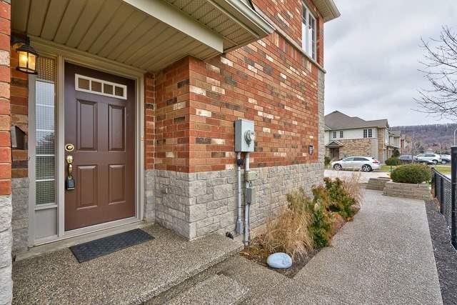 80 Magnolia Cres, House attached with 2 bedrooms, 3 bathrooms and 2 parking in Grimsby ON | Image 2