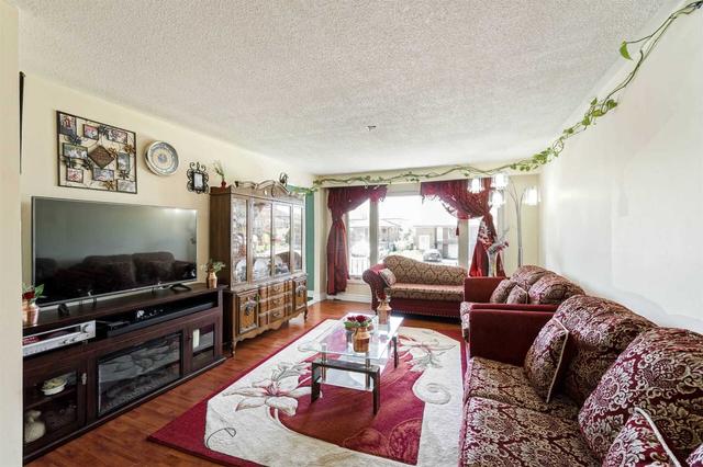 3084 Mallbridge Cres, House semidetached with 3 bedrooms, 3 bathrooms and 4 parking in Mississauga ON | Image 40
