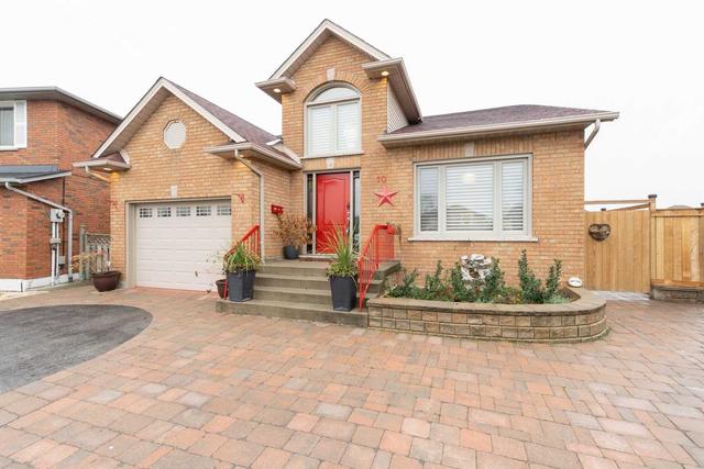 10 Lord Crt, House detached with 3 bedrooms, 4 bathrooms and 5 parking in Hamilton ON | Image 12