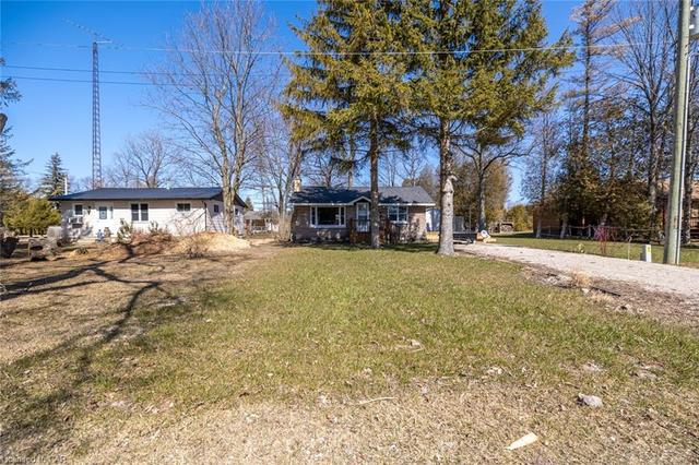 7566 Cornell Trail, House detached with 2 bedrooms, 1 bathrooms and null parking in Lambton Shores ON | Image 32