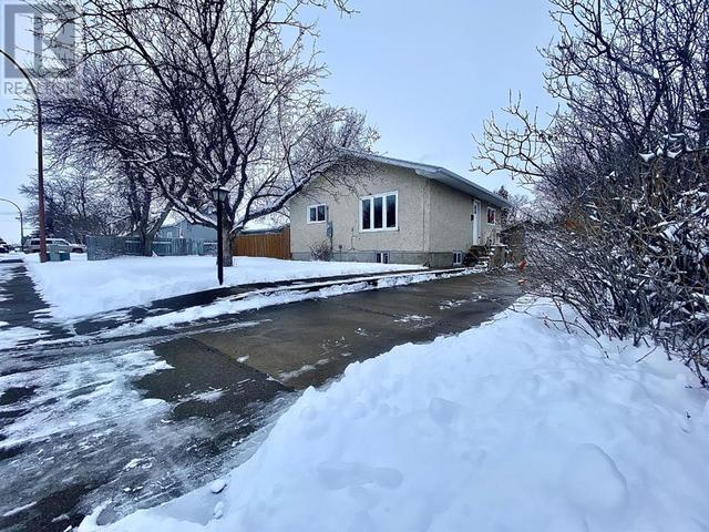 137 19, House detached with 3 bedrooms, 2 bathrooms and 3 parking in Fort Macleod AB | Image 1