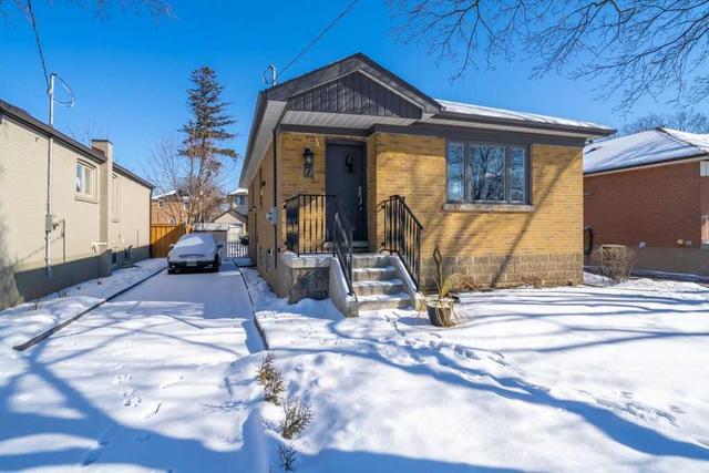 7 Hargrove Lane, House detached with 3 bedrooms, 1 bathrooms and 4 parking in Toronto ON | Image 1