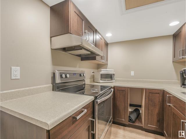 1920 33b St Nw, House detached with 4 bedrooms, 3 bathrooms and null parking in Edmonton AB | Image 33