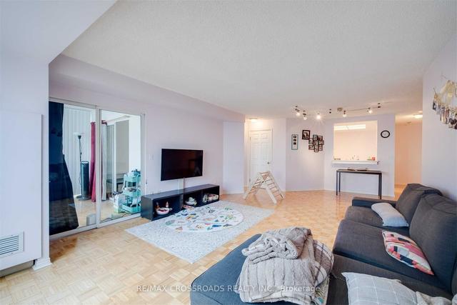 3008 - 7 Concorde Pl, Condo with 2 bedrooms, 2 bathrooms and 1 parking in Toronto ON | Image 23