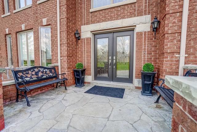 22 Manswood Cres, House detached with 9 bedrooms, 8 bathrooms and 25 parking in Brampton ON | Image 37
