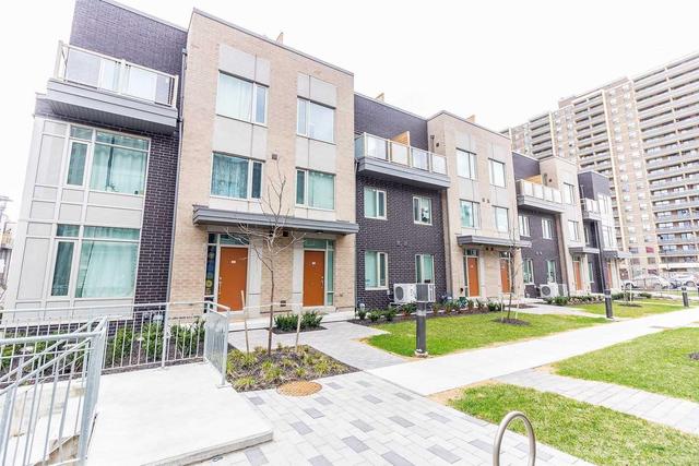 33 - 22 Applewood Lane, Townhouse with 4 bedrooms, 3 bathrooms and 1 parking in Toronto ON | Image 1