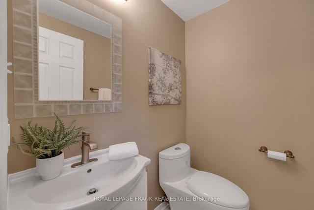 929 Glenbourne Crt, House detached with 3 bedrooms, 3 bathrooms and 5 parking in Oshawa ON | Image 22