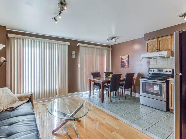 7164 Para Pl, House semidetached with 3 bedrooms, 2 bathrooms and 2 parking in Mississauga ON | Image 4