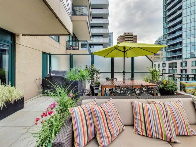 518 - 35 Hayden St, Condo with 1 bedrooms, 2 bathrooms and 1 parking in Toronto ON | Image 20