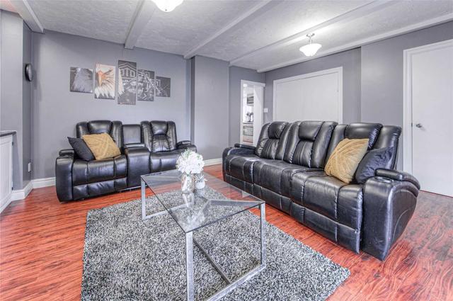 75 Sixth Ave, House detached with 3 bedrooms, 2 bathrooms and 5 parking in Kitchener ON | Image 13