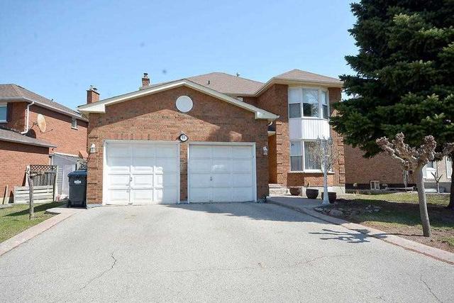 11 Lansdowne Dr, House detached with 4 bedrooms, 3 bathrooms and 4 parking in Brampton ON | Image 1