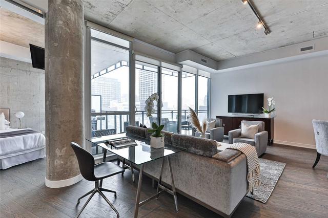 704 - 318 King St E, Condo with 2 bedrooms, 2 bathrooms and 1 parking in Toronto ON | Image 30