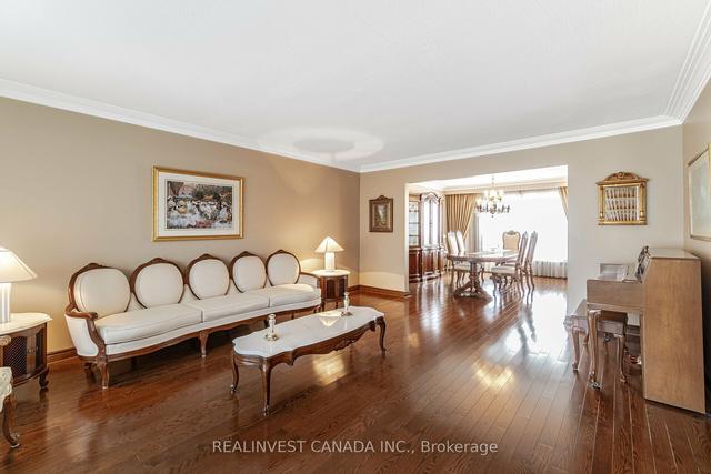 95 Hallsport Cres, House detached with 5 bedrooms, 5 bathrooms and 6 parking in Toronto ON | Image 37