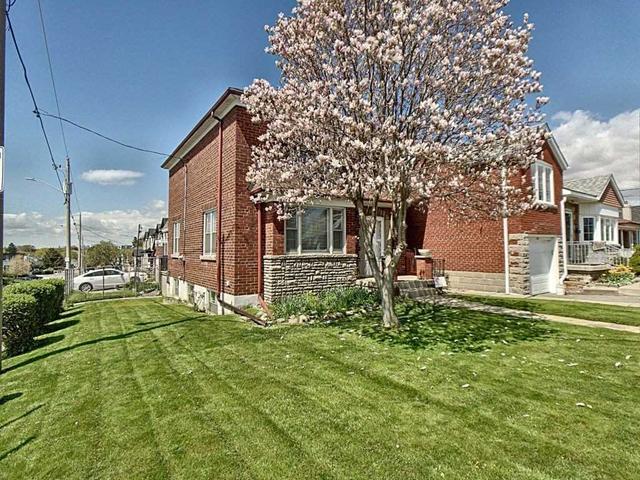 1228 Victoria Park Ave, House detached with 3 bedrooms, 2 bathrooms and 2 parking in Toronto ON | Image 7