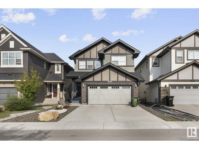 17519 77 St Nw, House detached with 4 bedrooms, 3 bathrooms and null parking in Edmonton AB | Image 2