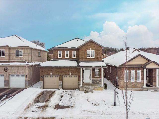 14 Lowry Crt, House detached with 3 bedrooms, 3 bathrooms and 4 parking in Barrie ON | Image 1