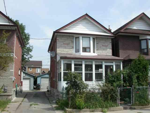 14 Nickle St, House detached with 3 bedrooms, 2 bathrooms and 3 parking in Toronto ON | Image 1