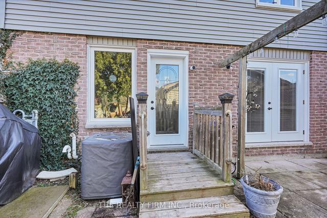 814 Berkshire Dr, Townhouse with 3 bedrooms, 3 bathrooms and 3 parking in London ON | Image 25