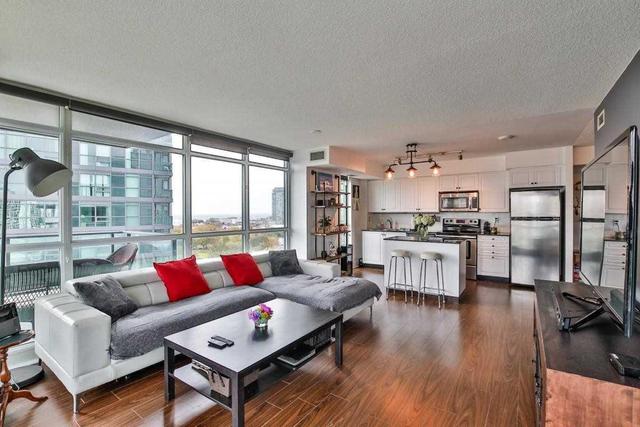 Lph1571 - 209 Fort York Blvd, Condo with 2 bedrooms, 2 bathrooms and 1 parking in Toronto ON | Image 2