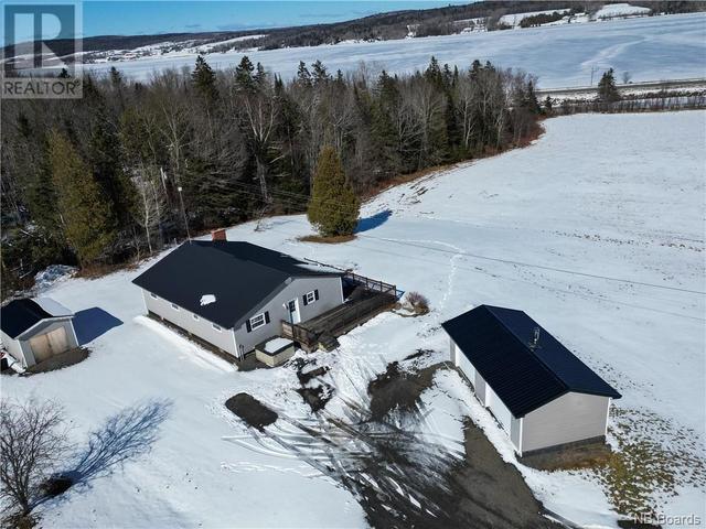 6258 Route 102, House detached with 4 bedrooms, 1 bathrooms and null parking in Prince William NB | Image 2