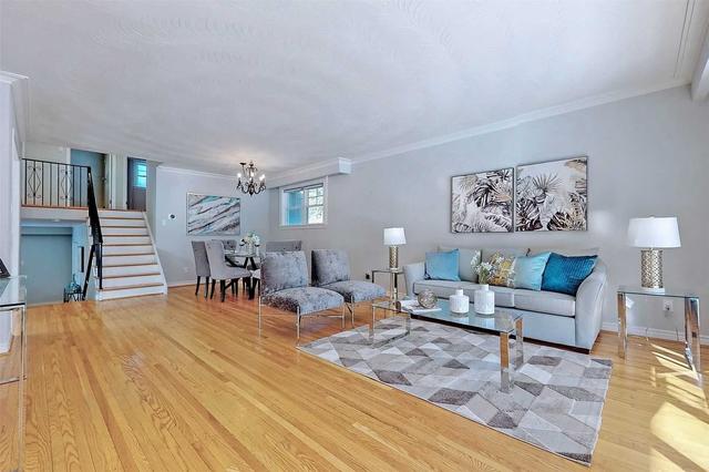 63 Maplewood Rd, House detached with 4 bedrooms, 2 bathrooms and 6 parking in Mississauga ON | Image 32