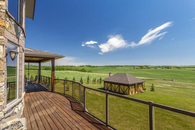 210228 102 Street W, House detached with 5 bedrooms, 3 bathrooms and 10 parking in Foothills County AB | Image 40