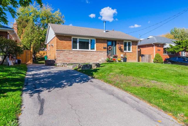 2103 Mount Royal Ave, House detached with 3 bedrooms, 2 bathrooms and 3 parking in Burlington ON | Image 12