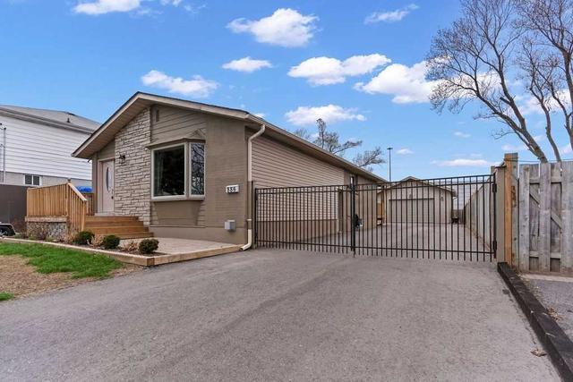886 Marinet Cres, House detached with 3 bedrooms, 2 bathrooms and 16 parking in Pickering ON | Image 1