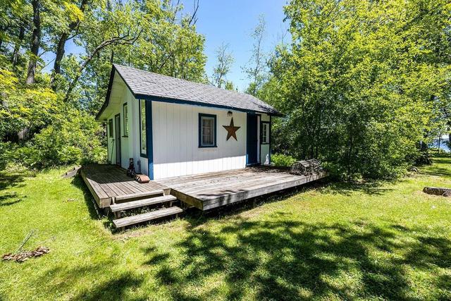 59 Lakeshore Rd, House detached with 2 bedrooms, 1 bathrooms and 4 parking in Hiawatha First Nation ON | Image 14